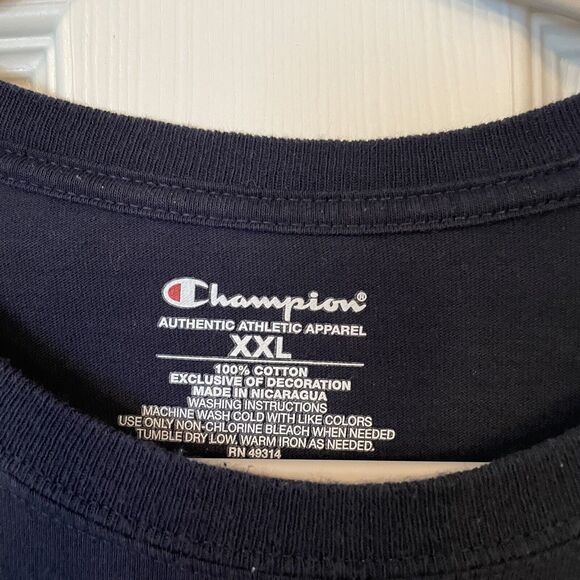 NOTRE DAME FIGHTING IRISH T Shirt Men’s MEDIUM CHAMPION Blue Classic Logo - Picture 3 of 9